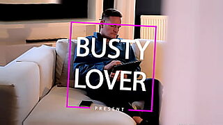 free porn mulher sendo encoxada no onibus e pegando na rola