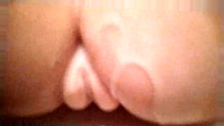 lesbian fingering sex