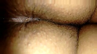 kontol besar di paksa masuk ke memek kecil