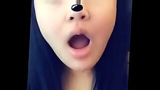 lelu love webcam topless poledancing booty twerking