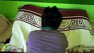 special cock monster jovencita llora de dolor con mandingo casting 5
