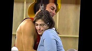 mother and daughter 1st time sex