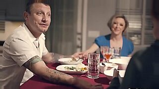 mom son dad daughter family sex vodies old film