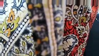 le presta la verga a su amiga