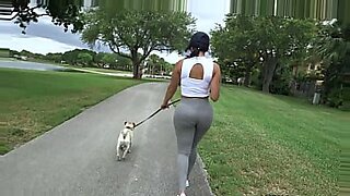 she male worships a big cock in her ass