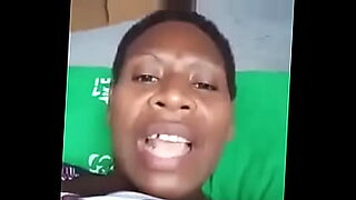 ibu di tinggal suami dan main sama anak