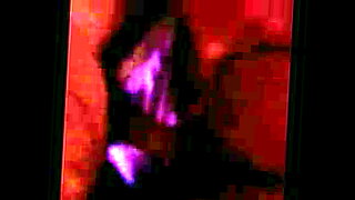 wife licks cum from grannys pussy