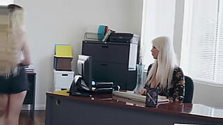 sara jay and holly halston threesome