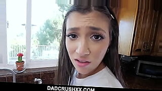 plumper brunette dp threesome