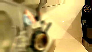 mia khalifa with sin