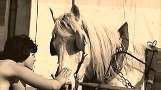 horse ke girl bf