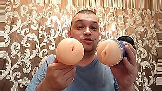 mature babe pleasuring horny cunt
