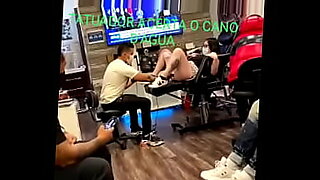 homens lambendo e mulheres tem orgasmo