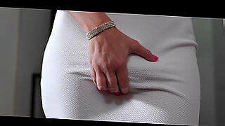 mim helps me cum