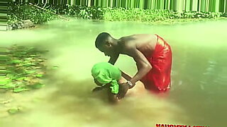 chodne ke time first time sex karne se khoon nikalta hai wo wala video dikhao