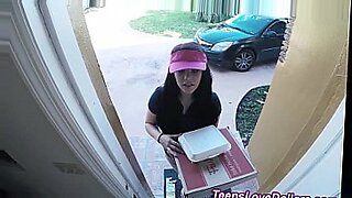 husband eat is cum from the pussy