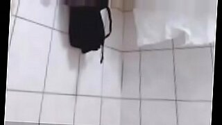 5 lelaki main dengan 1 perempuan