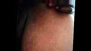 casero latina jovencita colegiala culona asombra mostrando en el bus trolita cholita morrita