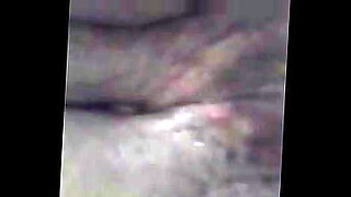 بنت تضرب عشره