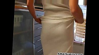 gf catches mom blowing boyfriend in kitchen and joins