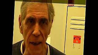 son rapes mom and cum in her pussy2