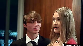 sunny leone is a doctor xxx video hd 2018