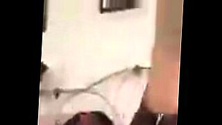 xxx hotel rom service woman