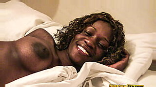 mom and hot sexie hoe watching dick