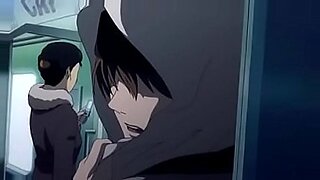 ragazzo che fa una cosa a tre