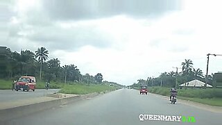 goyang dangdut bugil tanpa busana