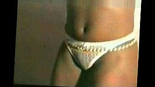kontol besar di paksa masuk ke memek kecil