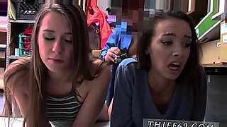 chloe and jill kelly work at shoe store and when