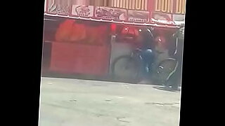 abg indo ngocok memek pake timun besar