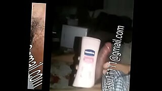 anak kecil di ajak ayahnya ngentot