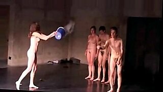 hijo folla a su mama anime