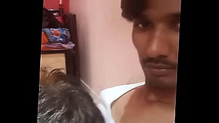 suuy leone swee pussy on display
