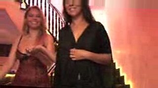 mainstream movie sex with fingering