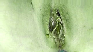 milfthe mom we all want to fuck she swallows it all