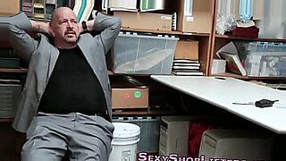 megan in toilet threesome
