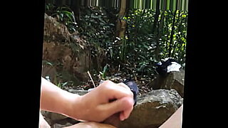 argentino manguera haciendose la paja con acabada semen