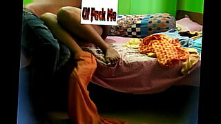 2 yang men 1 girls sex