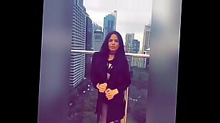 malay awek layan 2 balak awek melayu boleh gambar bergerak