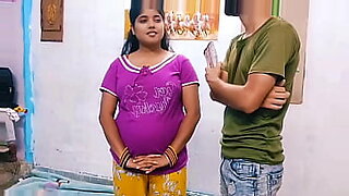 sperma muncrat di mulut dan memek