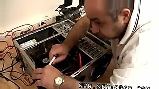 sobrina espiada mientras duerme me corro en du boca