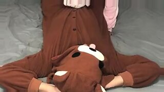 tante semok toge