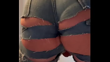 nice bubble ass bouncong on cock
