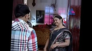 malayalam move actress sajini removig sari