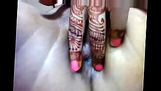 mallu house cheated by salesman hot in saree videos