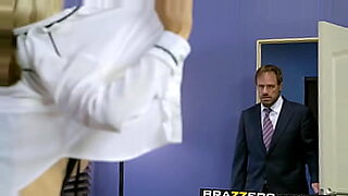 screaming cybersex chatrooms white wife bbc
