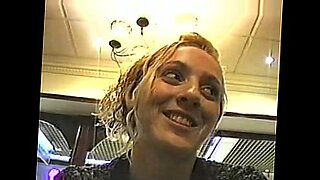 flash cum on in public